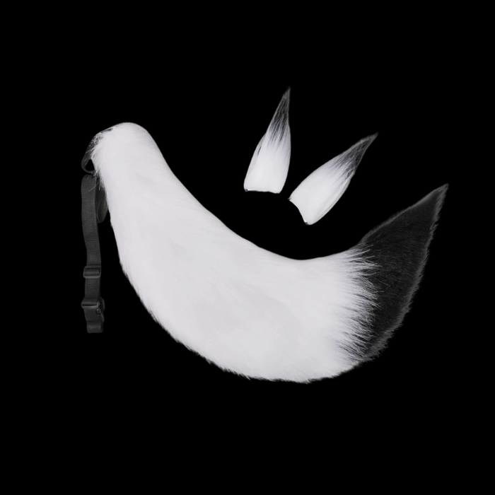 Moonlit Fluffy Fox Tail thumbnail 22